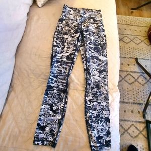 Lululemon yoga leggings